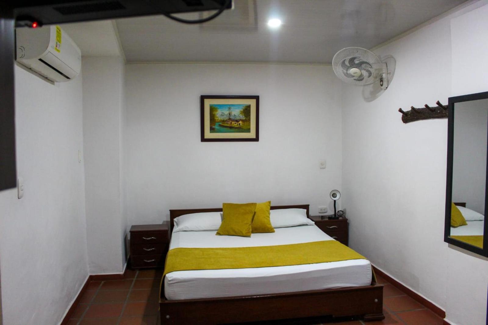 Hotel Colonial San Felipe Хирон Экстерьер фото